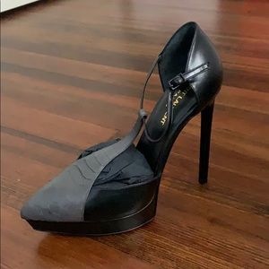 Saint Laurent Janis T-Strap Pump